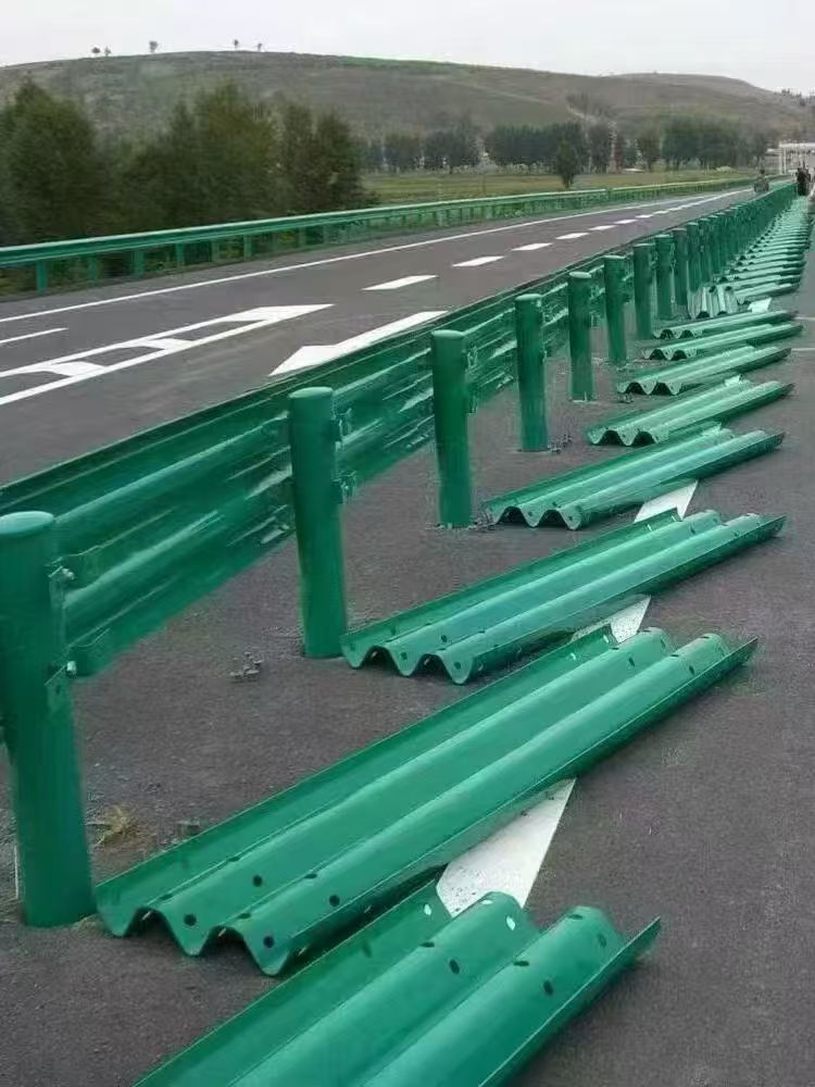 威海波形护栏